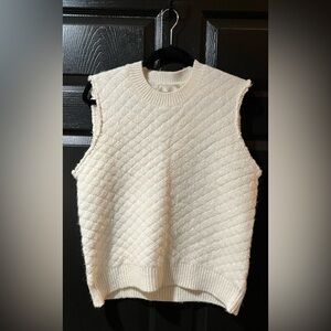 INDUSTRY Quilted Raw Edge Sweater Vest